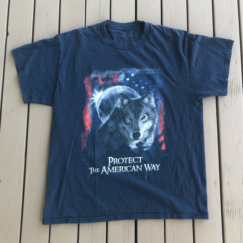 Vintage Wolf Tee 🐺